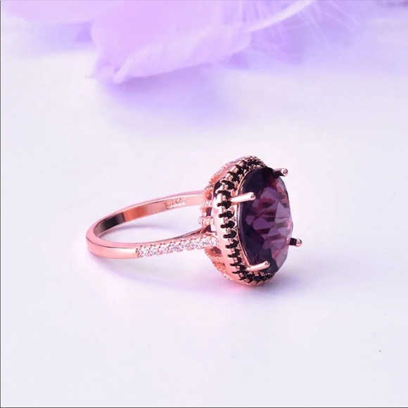 New Luxury Rose Gold Diamond Bridal Ring - Picture 5 of 5
